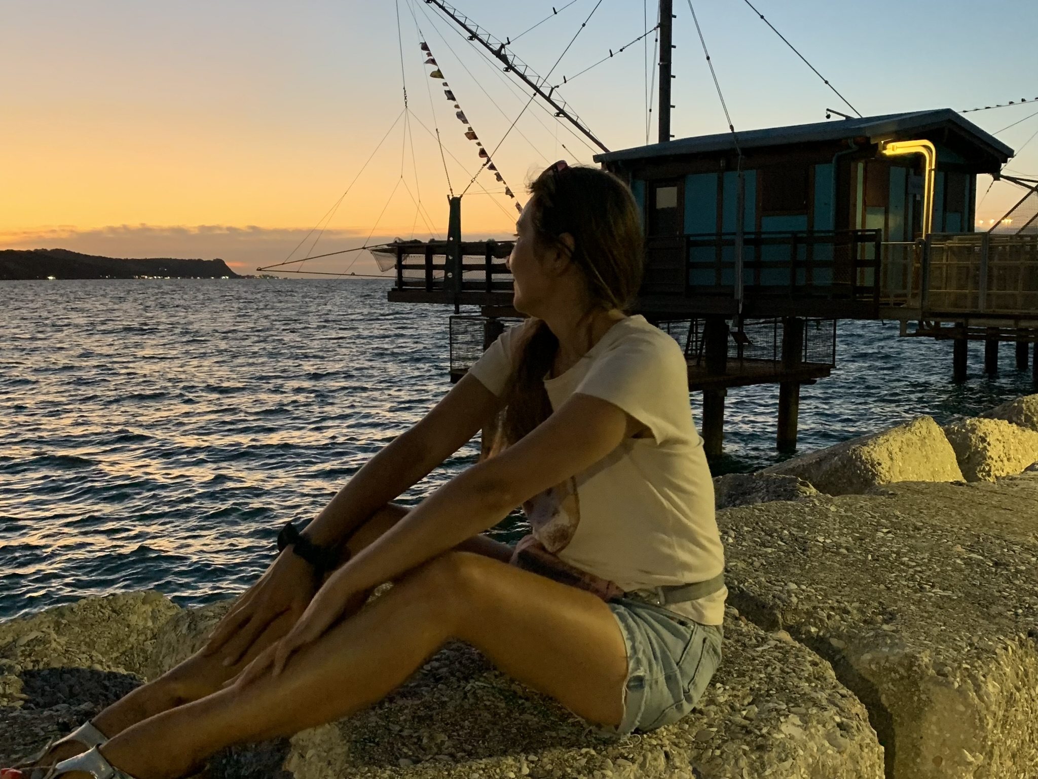 Zachód słońca w Marche- dolce vita i energia kobiecości | Travelifestory